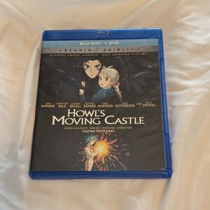 Howl's Moving Castle DVD+ Bluray Movie